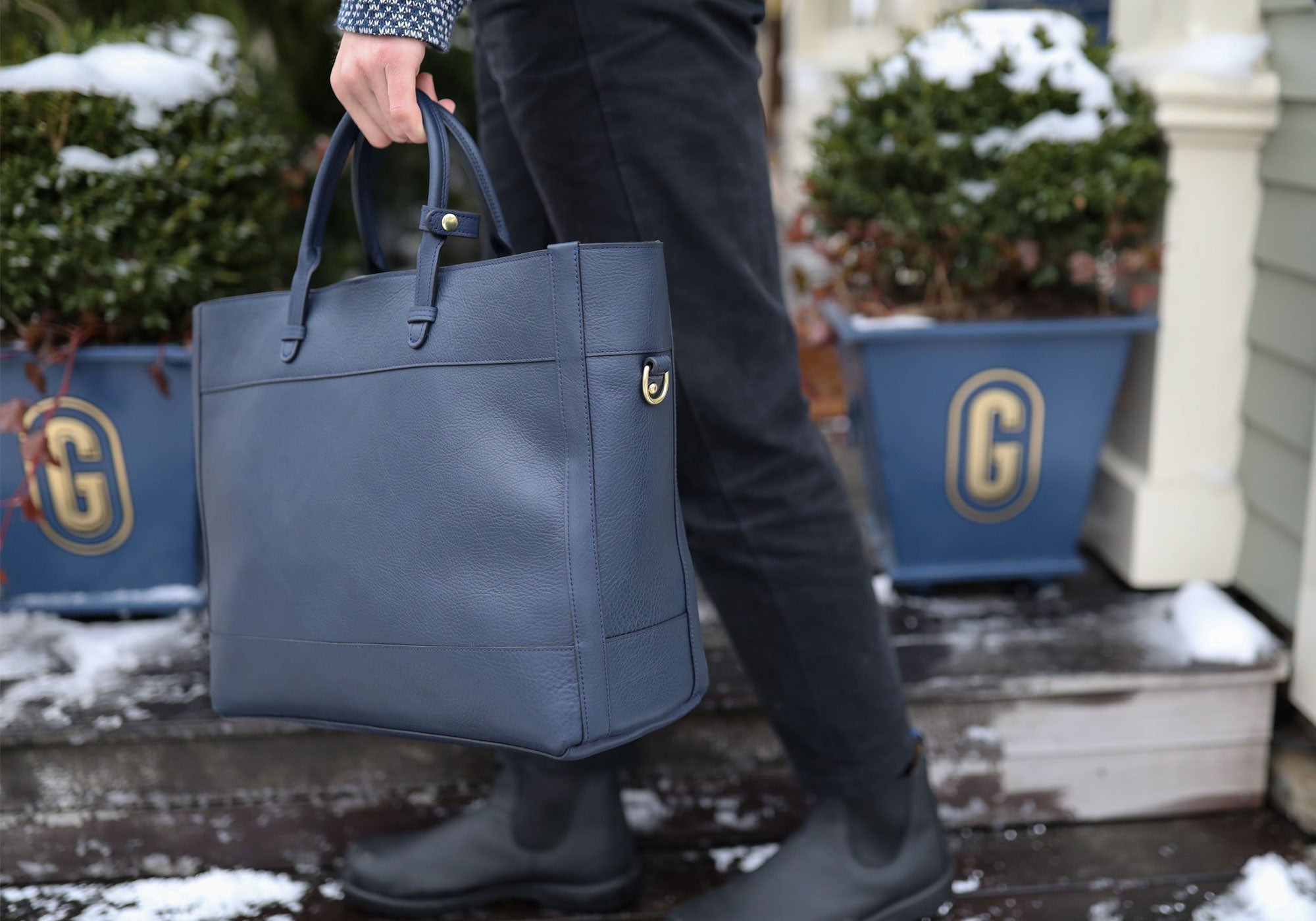 The 929 Tote Lifestyle