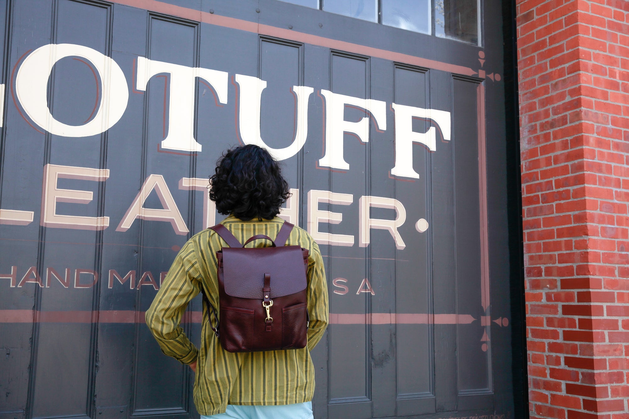 Leather No. 5 Knapsack lifestyle