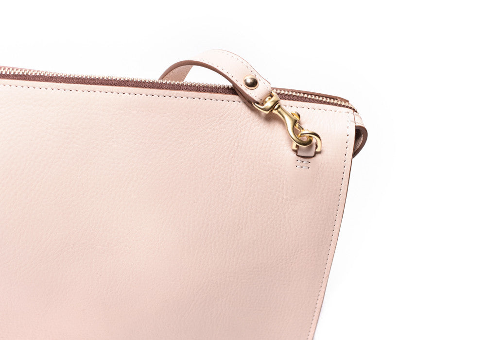 Front Leather View of The Tripp II Natural