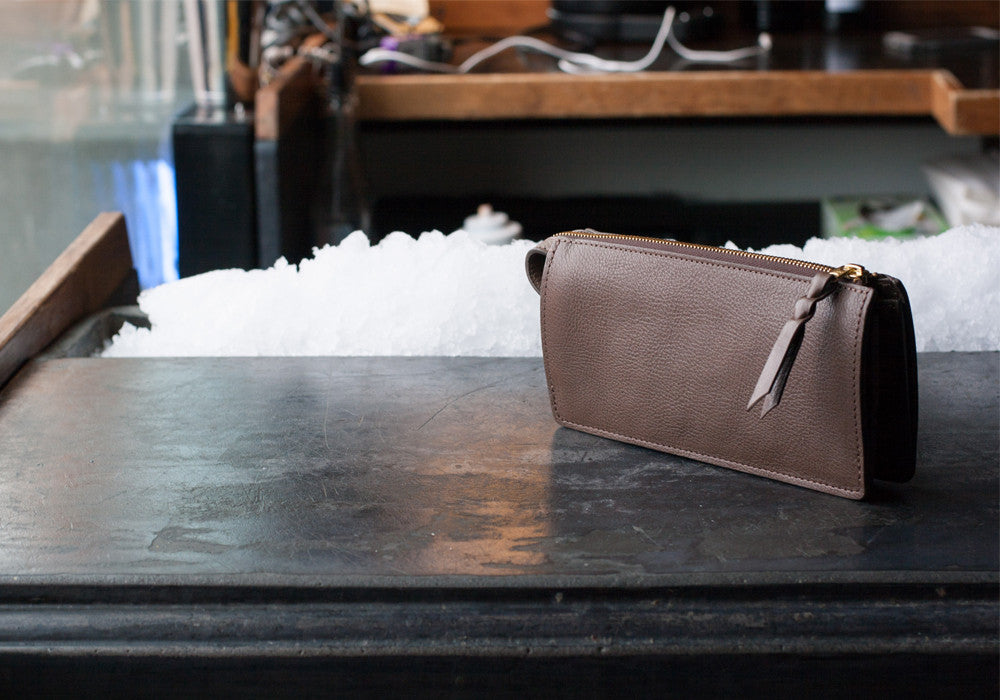 Tripp Wallet Lifestyle