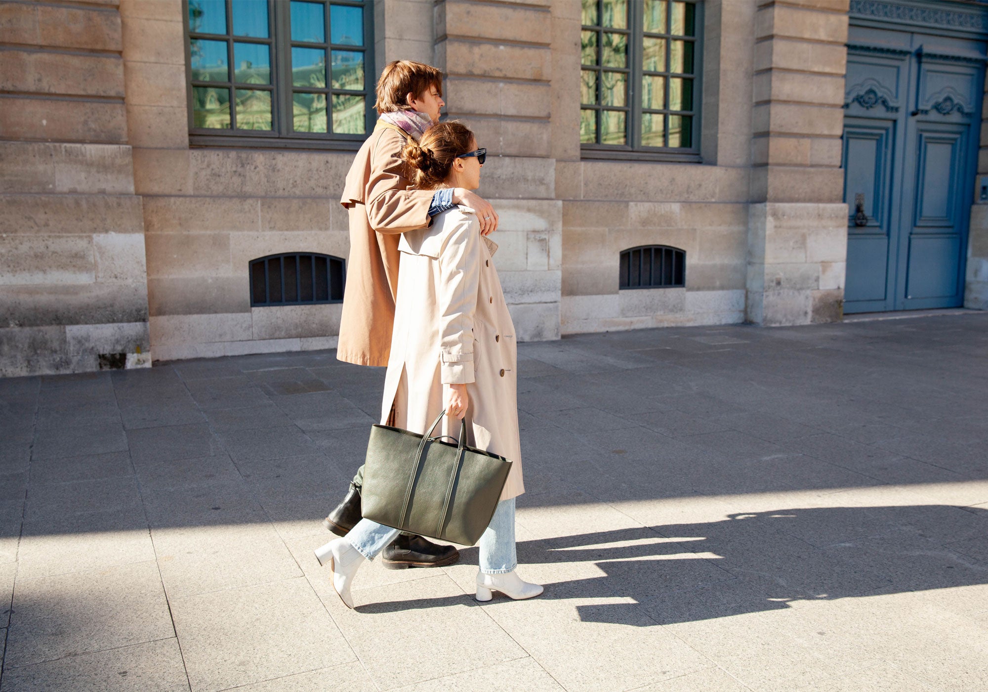 The Morris Leather Tote Lifestyle