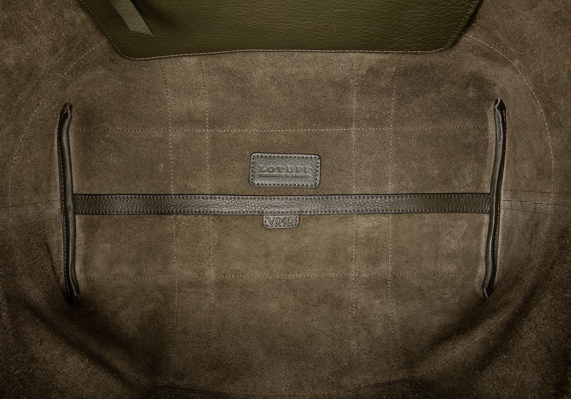 Medium Leather Tote Olive