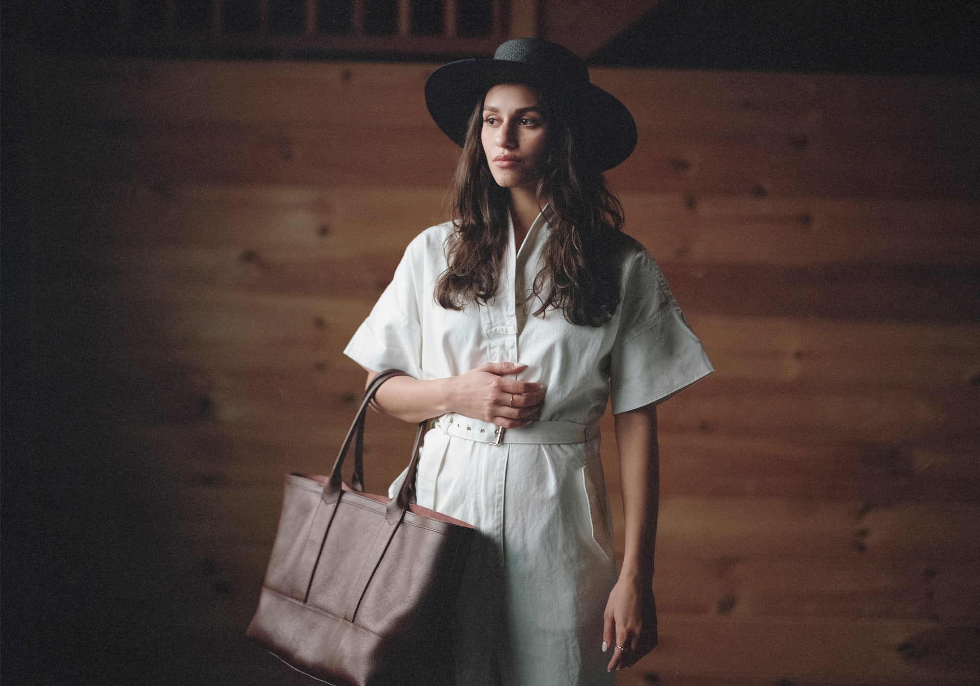 Medium Leather Tote Lifestyle