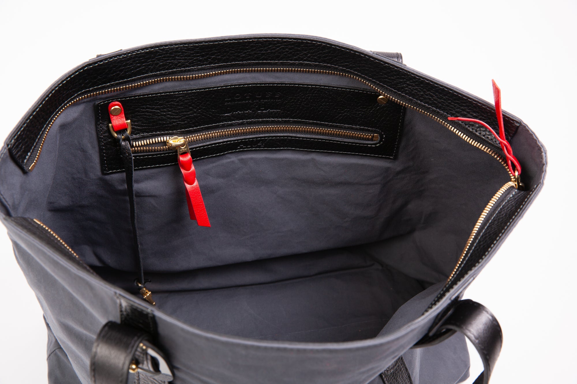 Monica Travel Tote in Waxed Cotton and Leather Steel Gray