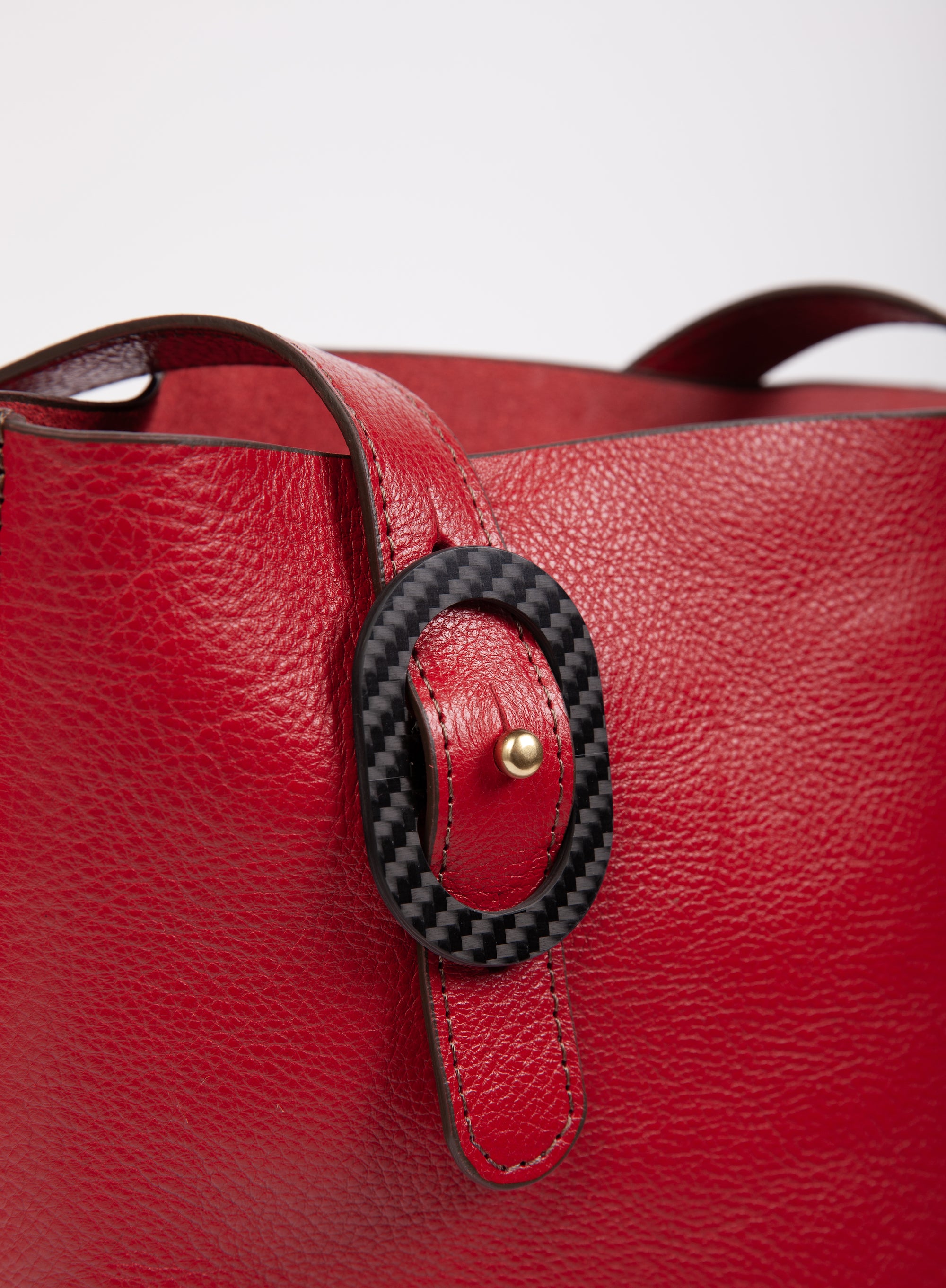 The Mini Dini Carbon Bucket Pop Red