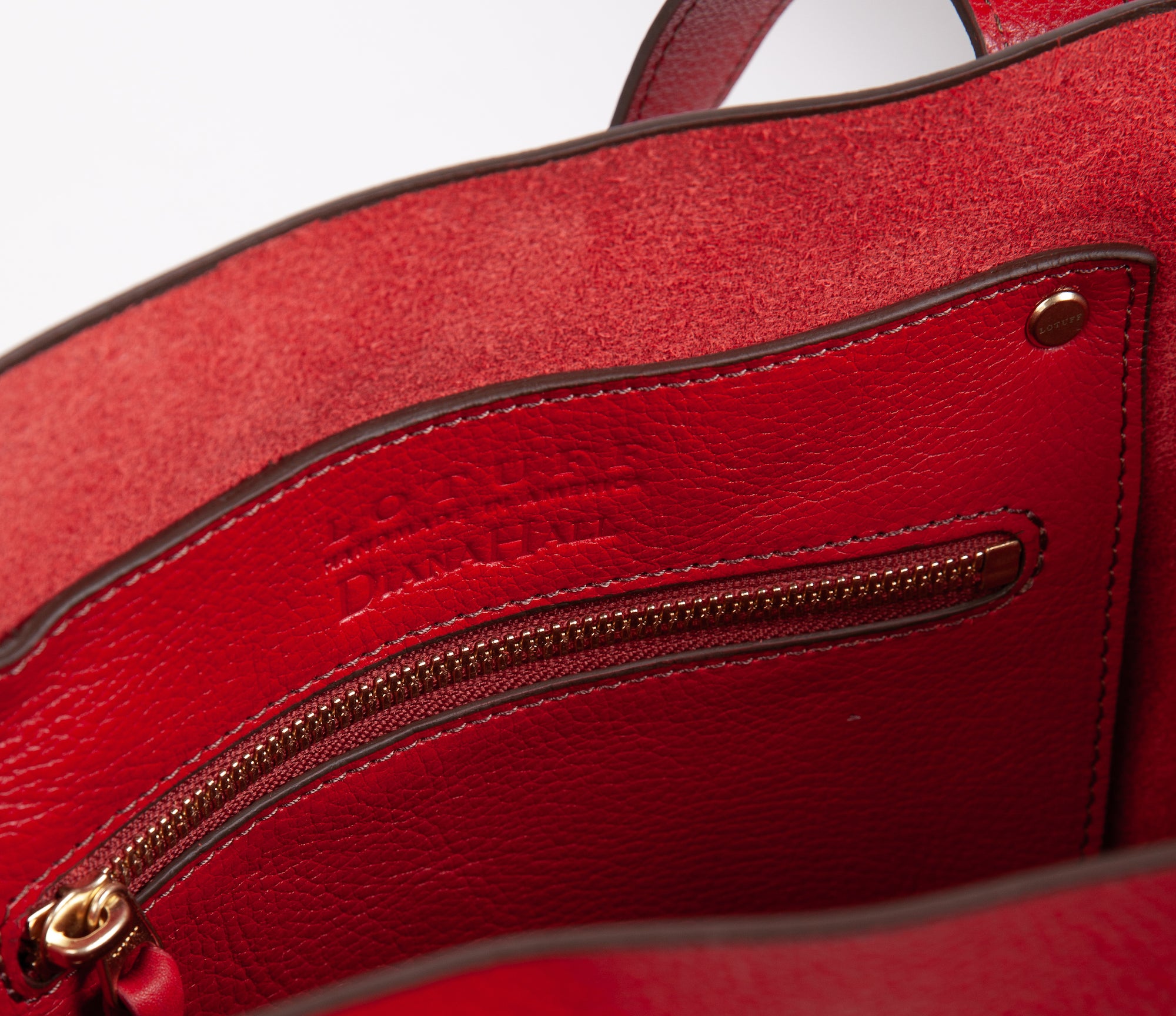 The Mini Dini Carbon Bucket Pop Red