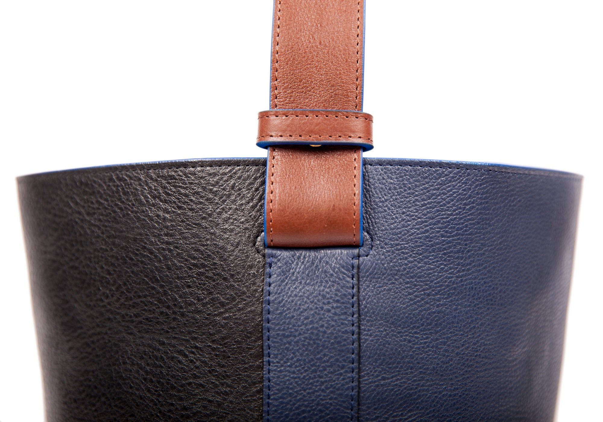 Leather Bucket Shoulder Bag Black-Indigo
