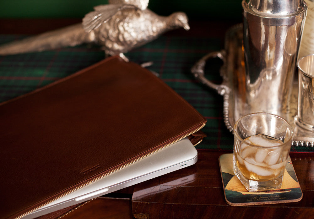 No. 15 Pouch Lifestyle