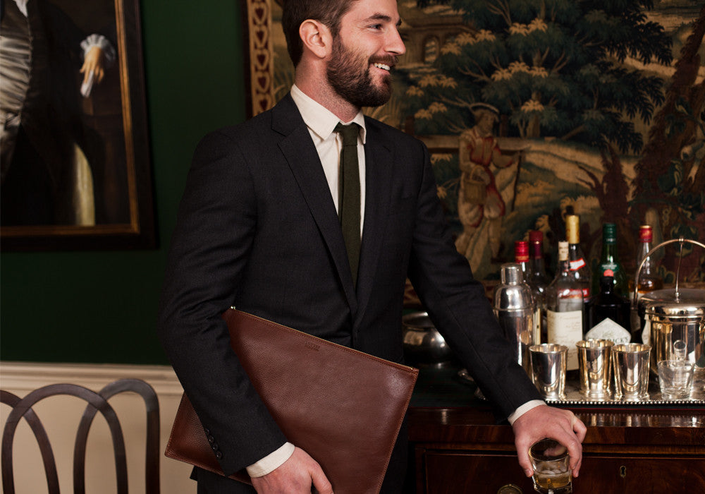 No. 15 Pouch Lifestyle