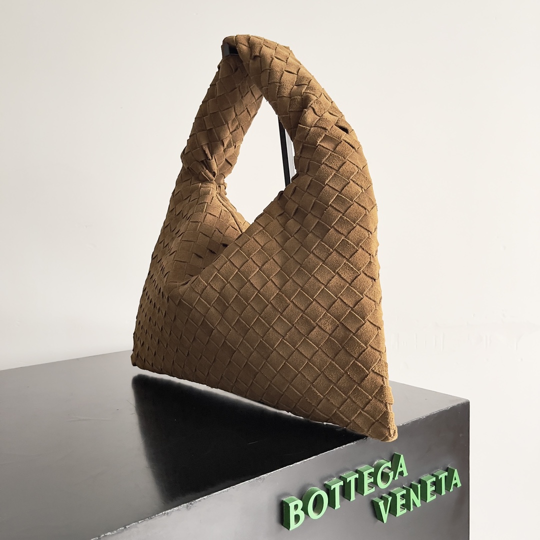 HOP medium-sized handbag