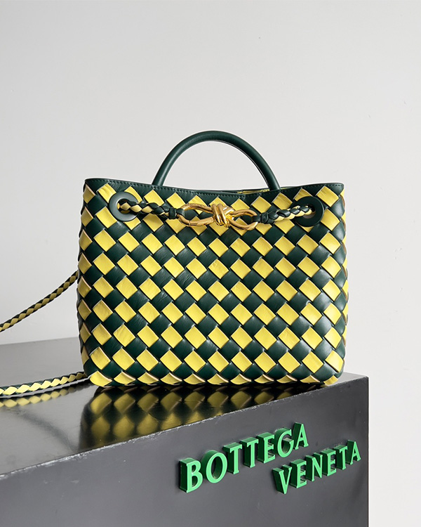 Small Andiamo diagonal cross bags