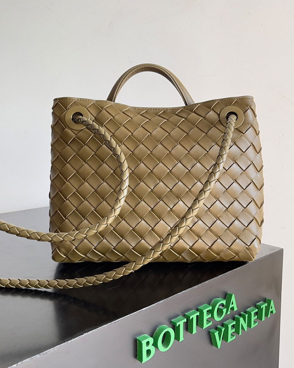 Small Andiamo diagonal cross bags