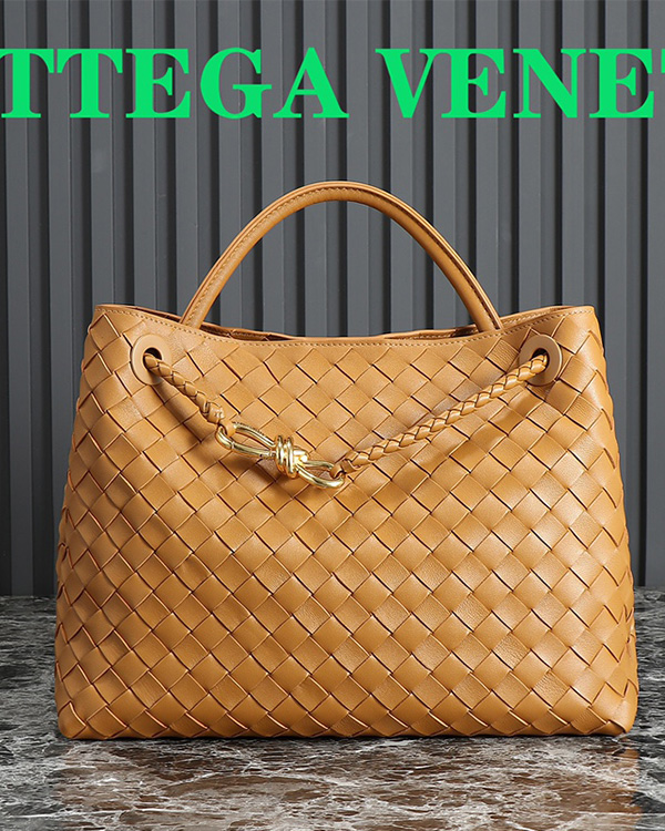 Medium Andiamo diagonal cross bags (Light brown)